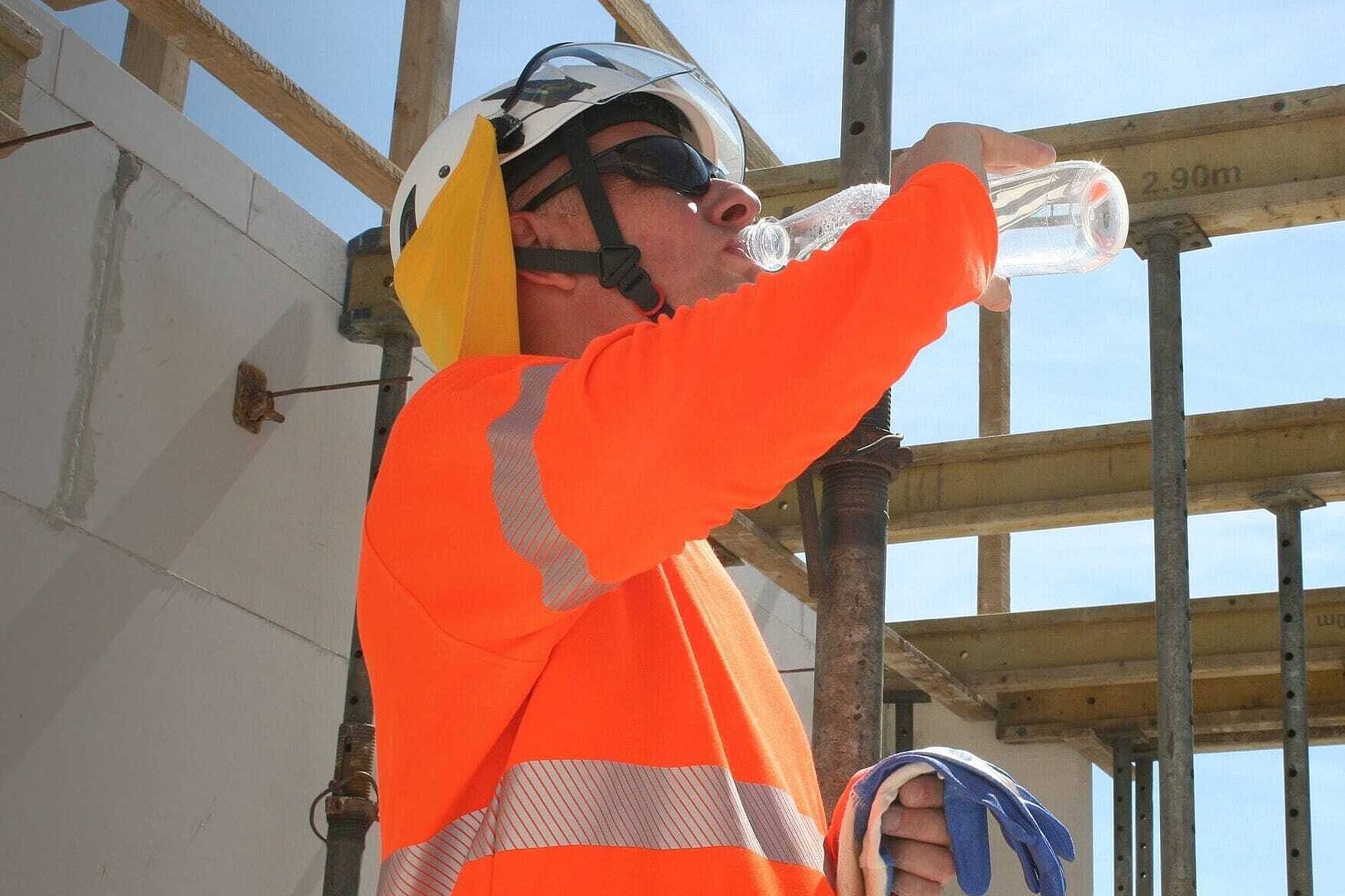 Auf der Arbeit sind Sie gut geschützt - auch vor der Sonne.